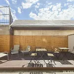 Charming 16M Studio In Paris 20 With Shared Terrace